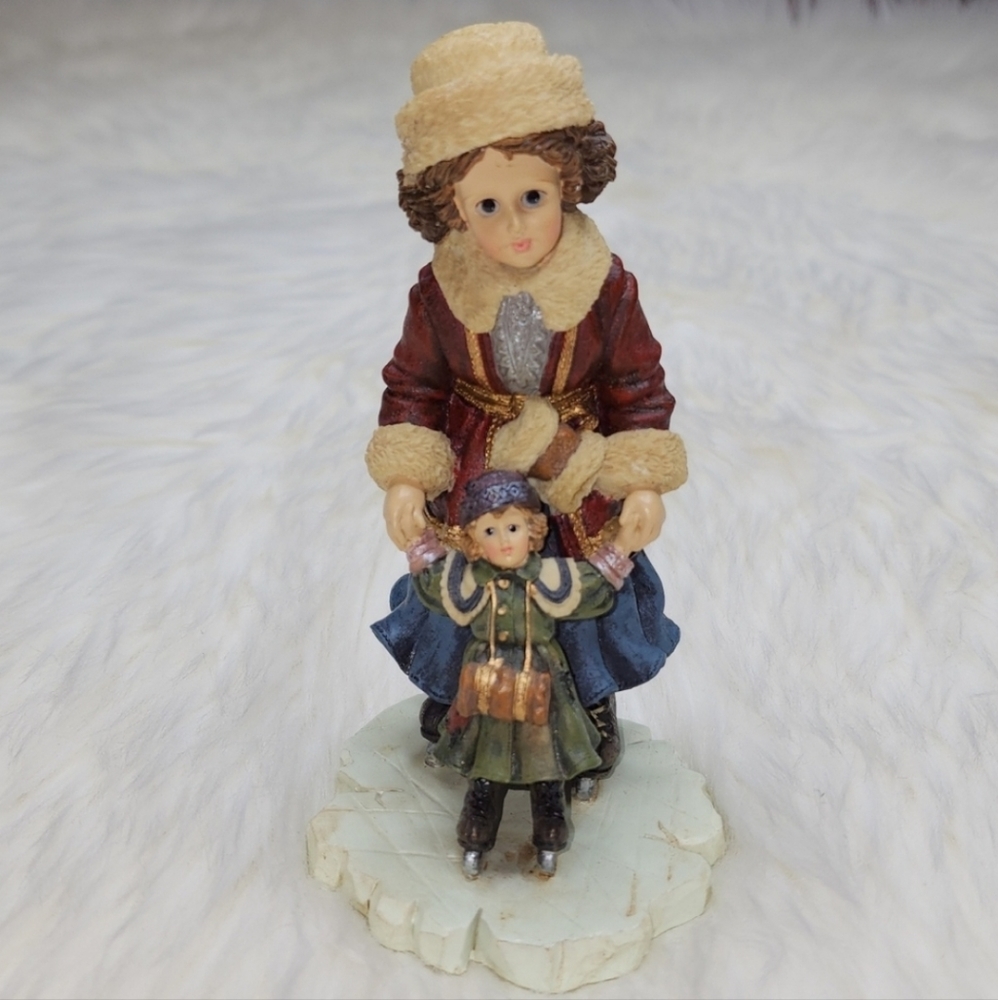 Retro 1996 Boyd's Collection Yesterday's Child Dollstone Collection Skaters